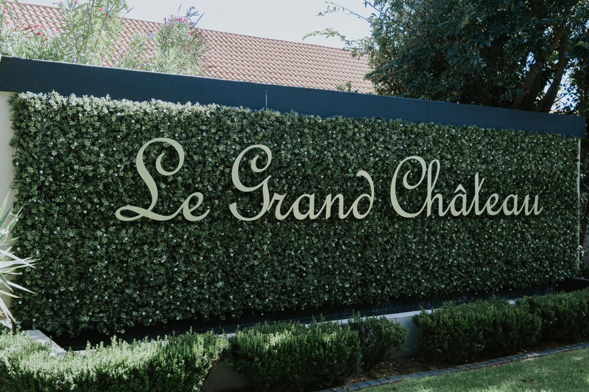 Le Grand Chateau Hotel Парейс Экстерьер фото